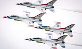 Открывать авиашоу в Торонто будут американские мастера воздушной акробатики – группа военных пилотов Thunderbirds