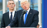 Генеральный секретарь НАТО Йенс Столтенберг и Президент США Дональд Трамп 