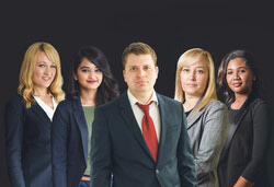 “Antonov Law Firm”. - Люди идут к нам, - говорит адвокат Алексей Антонов, - потому что знают - если мы беремся за дело, то выигрываем его с максимальной выгодой для клиента. Наши результаты говорят сами за себя... Читайте на стр.12
