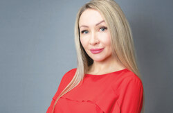Как найти себя. «Мы сами создаем нашу реальность, наш мир, - говорит Надя Кук, психотерапевт, член Канадской ассоциации социальных работников и Ассоциации психотерапевтов Онтарио. - Поэтому старайтесь вкладывать высокий смысл в любое дело, и качество вашей жизни будет меняться...» Читайте стр. 5. 