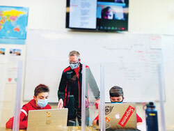 Секрет успеха. Школа Delano Academy, в которой дети с детского сада по 12-й класс занимаются по международной программе IB, International Baccalaureate, в особой рекламе не нуждается. «Нашим приоритетом, в первую очередь, является благополучие ребят, эмоциональное и психическое», - говорит Сэнди Паломбо, директор школы. Читайте стр.5.