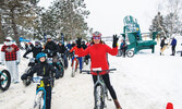 В Мускоке, Стране коттеджей, уже второй год подряд группа энтузиастов устраивает зимние соревнования на велосипедах. Фото http://www.trha.ca