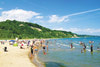 Один из самых популярных и живописных пляжей города, Bluffer’s Beach находится в Скарборо, в одноименном парке.